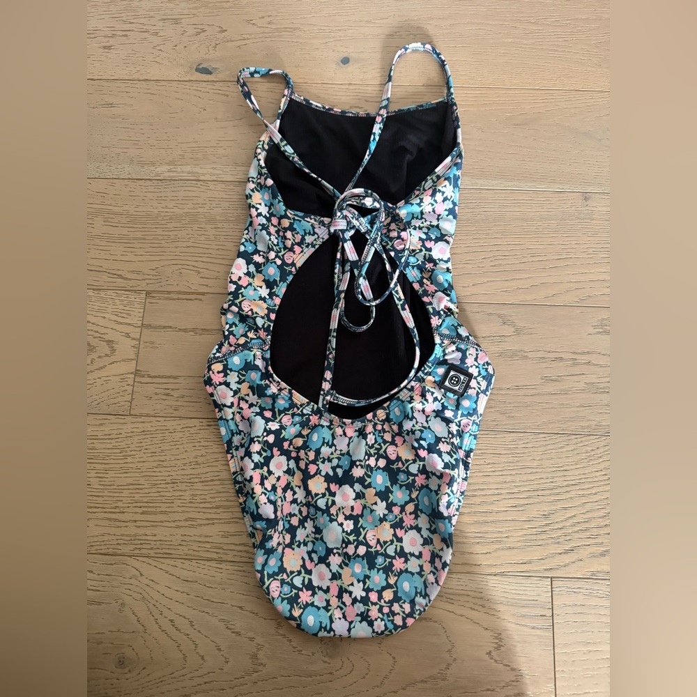 Joyln - size 28 swimsuit